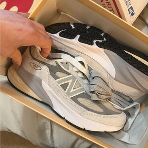 New Balance Gray and White Athletic Shoes. Womens 9/mens 7.5